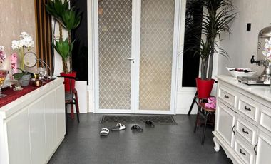 Rumah 10 menit ke Plaza Taman Harapan Baru Hadap Timur Siap KPR J-39941