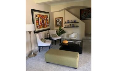 ALQUILO CASA EN ALBROOK: RESIDENCIA O COMERCIO - 4 RECMARAS