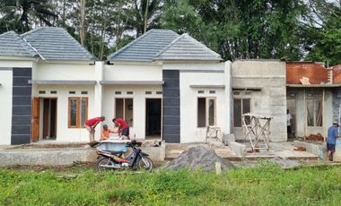 RUMAH MURAH TEPI JALAN NASIONAL MAGELANG HANYA 210JT BISA KPR