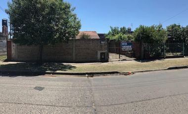 Venta Lote con pileta barrio Los Alamos Longchamps