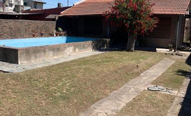 Venta Lote con pileta barrio Los Alamos Longchamps