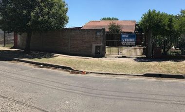 Venta Lote con pileta barrio Los Alamos Longchamps