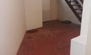 P.H por pasillo Apto Profesional Zona Puerto