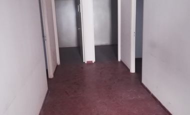 P.H por pasillo Apto Profesional Zona Puerto