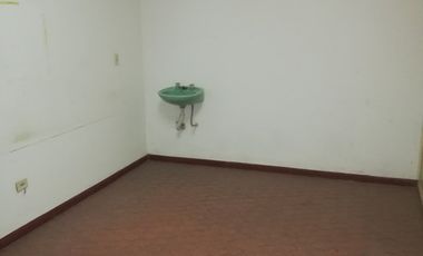 P.H por pasillo Apto Profesional Zona Puerto