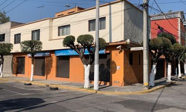 Casa en Venta con locales comerciales en COYOACAN, CIUDAD JARDÍN