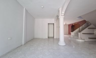 COD. 210 - SE VENDE CASA - BARRIO: BOSTON