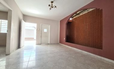 COD. 210 - SE VENDE CASA - BARRIO: BOSTON