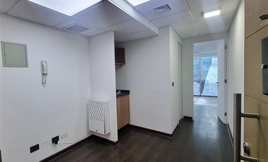 Moderna Oficina en Venta en Las Condes