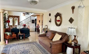 Se vende casa en Altos de Panamá