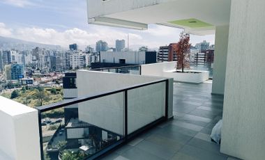 Amplio Departamento con terraza en  Venta 3 habitaciones,  en Edificio sector González Suárez