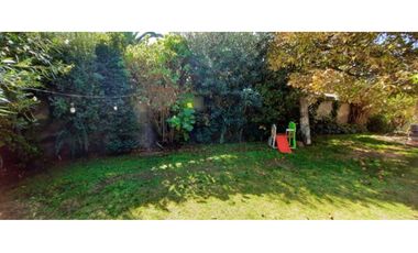 SE VENDE AMPLIA CASA EN CONDOMINIO