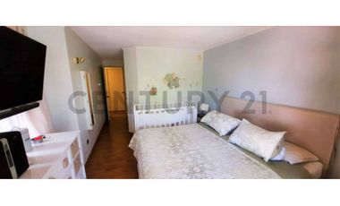 SE VENDE AMPLIA CASA EN CONDOMINIO