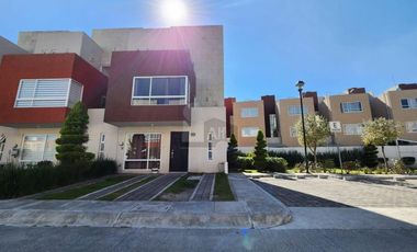 Casa en renta en Toluca, Fracc. Toscana III, 3 recámaras con terraza, zona aeropuerto