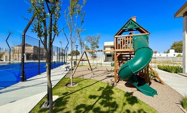 SUR EN VILANOVA EXCELENTE TERRENO MUY CERCA DEL AREA COMUN Y SUPER UBICACION