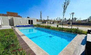 SUR EN VILANOVA EXCELENTE TERRENO MUY CERCA DEL AREA COMUN Y SUPER UBICACION