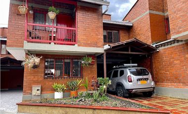 Casa para la venta en conjunto cerrado en Calarcá, Quindío