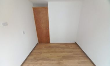 apartamento en arriendo en c.r escarlata piso 1 sin ascensor. Cod A13865
