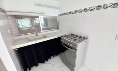 apartamento en arriendo en c.r escarlata piso 1 sin ascensor. Cod A13865