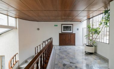edificio en venta en santa barbara central-usaquén. Cod V1001047