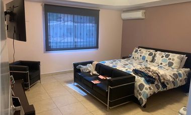 VENTA CASA EN PASEO DORADO, EN CONDADO DEL REY