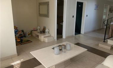 VENTA CASA EN PASEO DORADO, EN CONDADO DEL REY