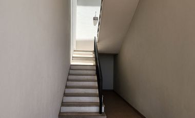 Casa en venta al poniente, en XARAMA