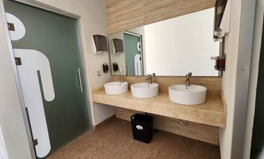 Casa en venta al poniente, en XARAMA