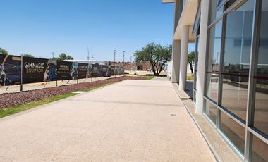 Casa en venta al poniente, en XARAMA