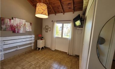 VENTA CASA 3 AMBIENTES CON PILETA Y QUINCHO EN MAR CHIQUITA