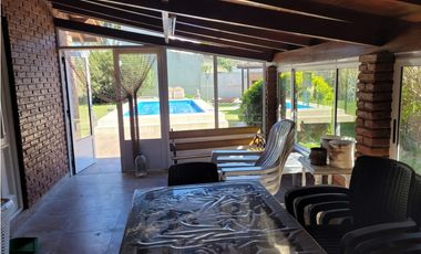 VENTA CASA 3 AMBIENTES CON PILETA Y QUINCHO EN MAR CHIQUITA