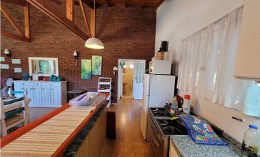 VENTA CASA 3 AMBIENTES CON PILETA Y QUINCHO EN MAR CHIQUITA