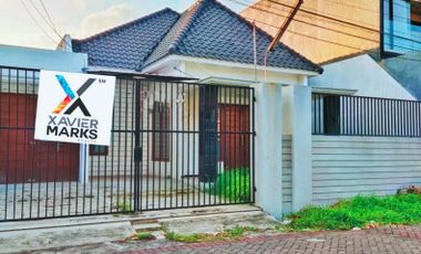 Rumah Cantik dan Strategis di Manyar Surabaya