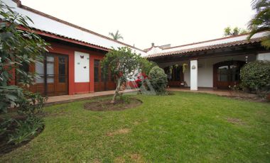 Casa Estilo Colonial en Venta, Lomas de Atzingo, Cuernavaca Morelos