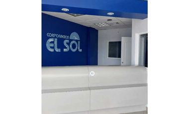 Se alquila local comercial en Plaza Cordoba