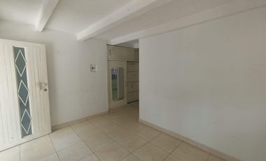 casa en arriendo en villa del lago. Cod A117689