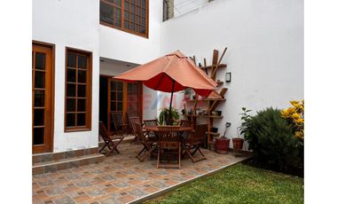 Se Alquila Casa  De 3 Pisos Con Excelentes Acabados En Urbanización El Golf A 14,000 Soles