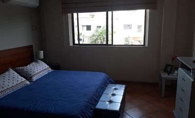 VENTA de casa en Urbanización El Alamo Km 2.5 Samborondón