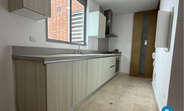 apartamento en arriendo/venta en riomar. Cod A433