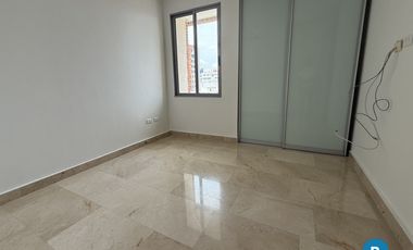 apartamento en arriendo/venta en riomar. Cod A433