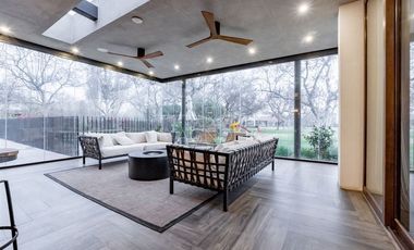 Casa en venta de 6D/5B en Colina