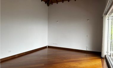 Casa en arriendo ubicada en Altos del Poblado