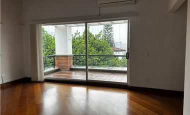 Casa en arriendo ubicada en Altos del Poblado