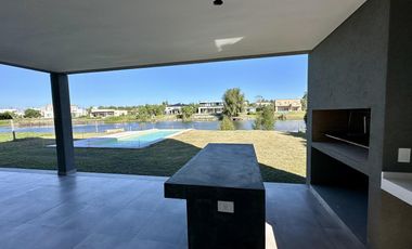 VENTA, CASA, SAN MATIAS, AREA 5, LOTE AL 1000, 7 AMBIENTES