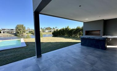 VENTA, CASA, SAN MATIAS, AREA 5, LOTE AL 1000, 7 AMBIENTES