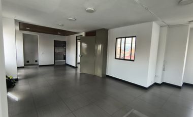 oficina en arriendo en la esperanza-barrios unidos. Cod A125433