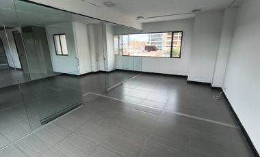 oficina en arriendo en la esperanza-barrios unidos. Cod A125433
