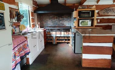 Venta casa de madera 4D + 3B + 4E, Altos de Mitrinhue, Km 21