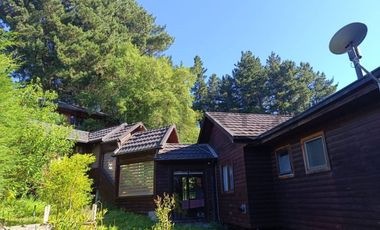 Venta casa de madera 4D + 3B + 4E, Altos de Mitrinhue, Km 21