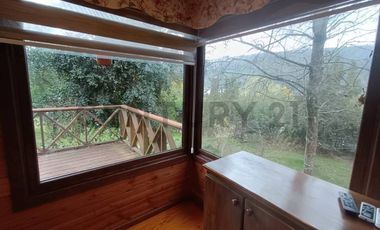 Venta casa de madera 4D + 3B + 4E, Altos de Mitrinhue, Km 21